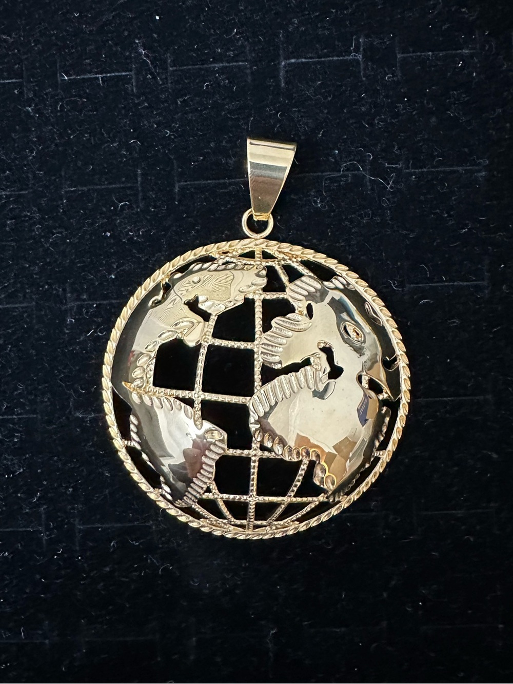 New Gold stainless steel Globe Pendant charm - 58.2 grams